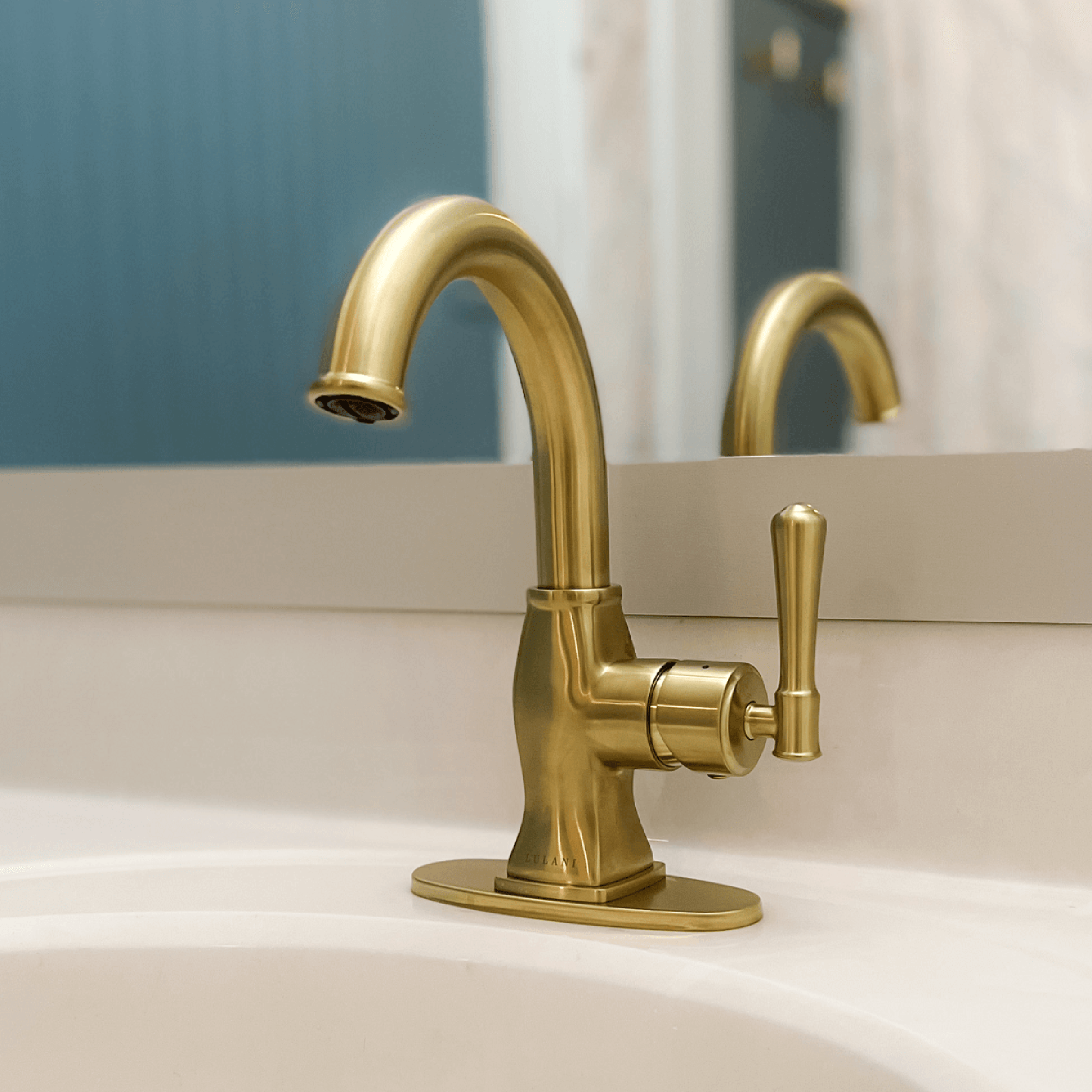 Lulani Aurora Champagne Gold 1.2 GPM Single Hole 1-Handle Brass Faucet With Drain Assembly