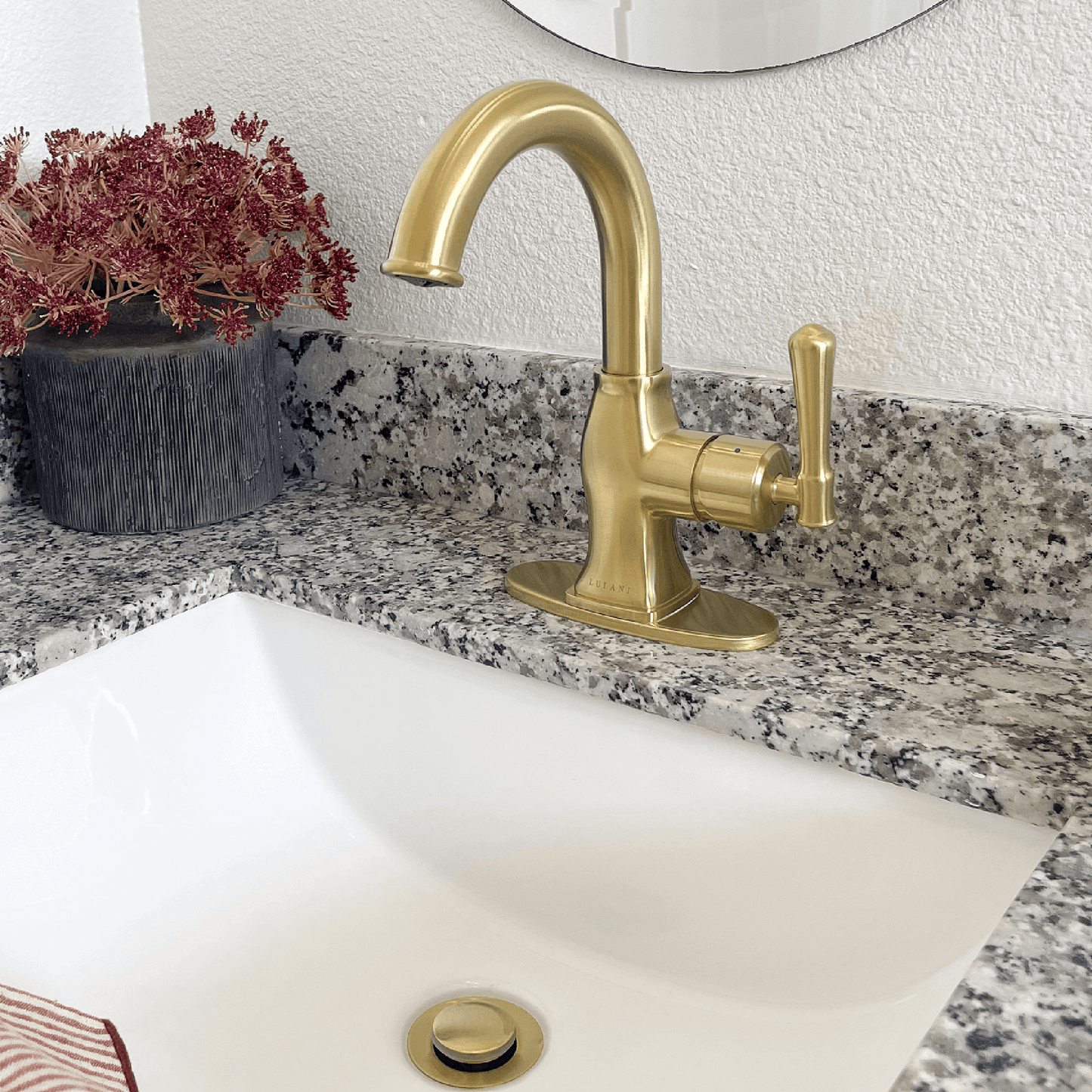 Lulani Aurora Champagne Gold 1.2 GPM Single Hole 1-Handle Brass Faucet With Drain Assembly