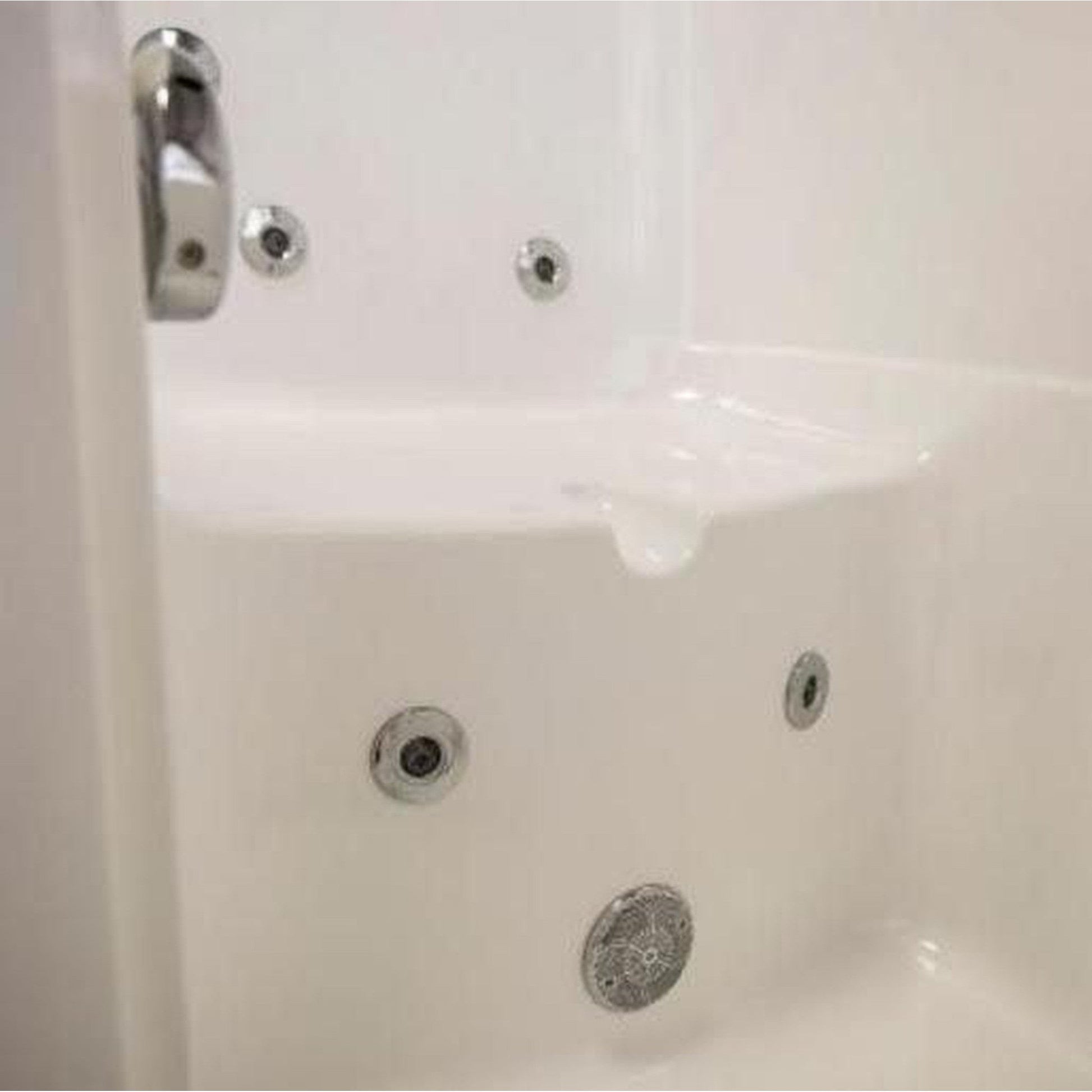Mobility Bathworks 33"W x 55"L x 41"H Walk-In Right Hand Water Jetted Tub - White