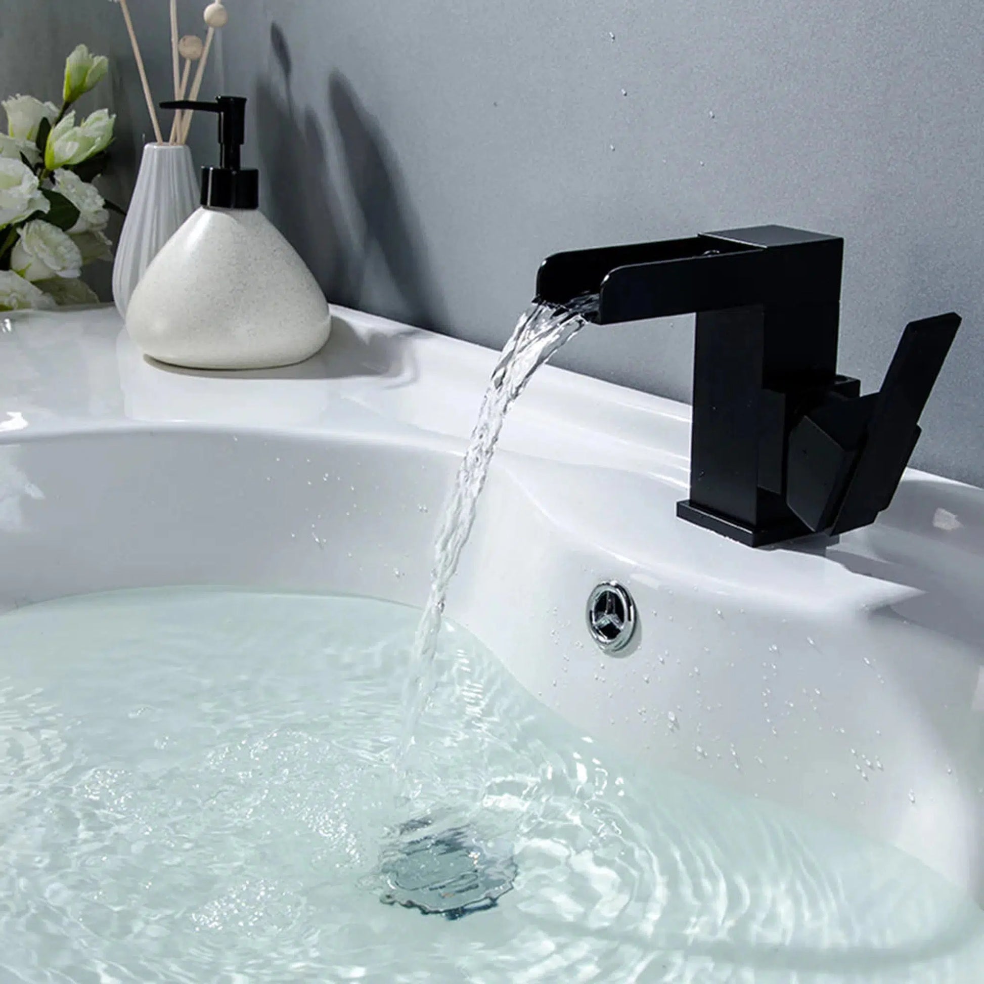 RBROHANT RB0724 Single Hole Black Solid Brass Deck Mounted Bathroom Faucet