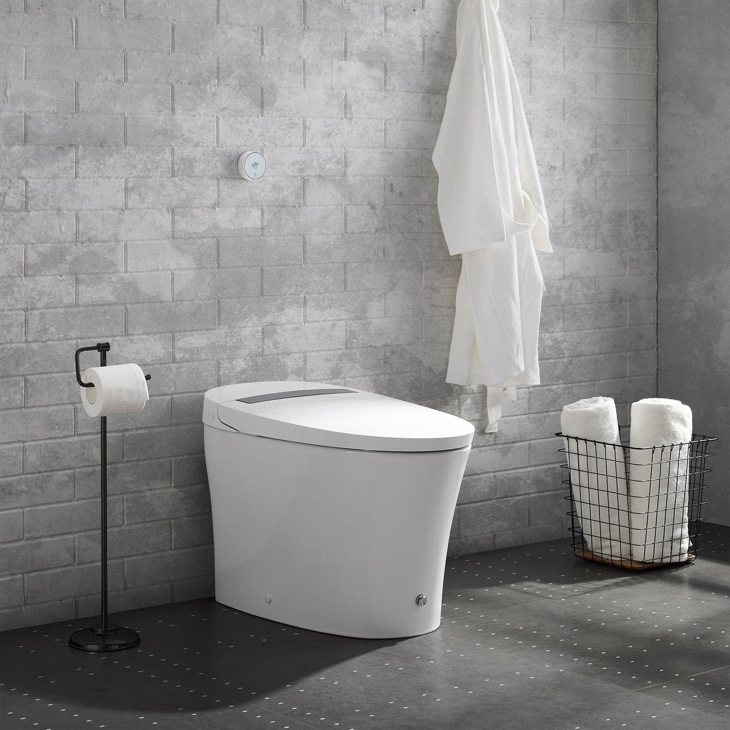 Swiss Madison Hugo 16" x 19" White One-Piece Tankless Elongated Floor Mounted Toilet With 1.1/1.6 GPF Vortex Touchless Dual Flush Function and Wall Sensor