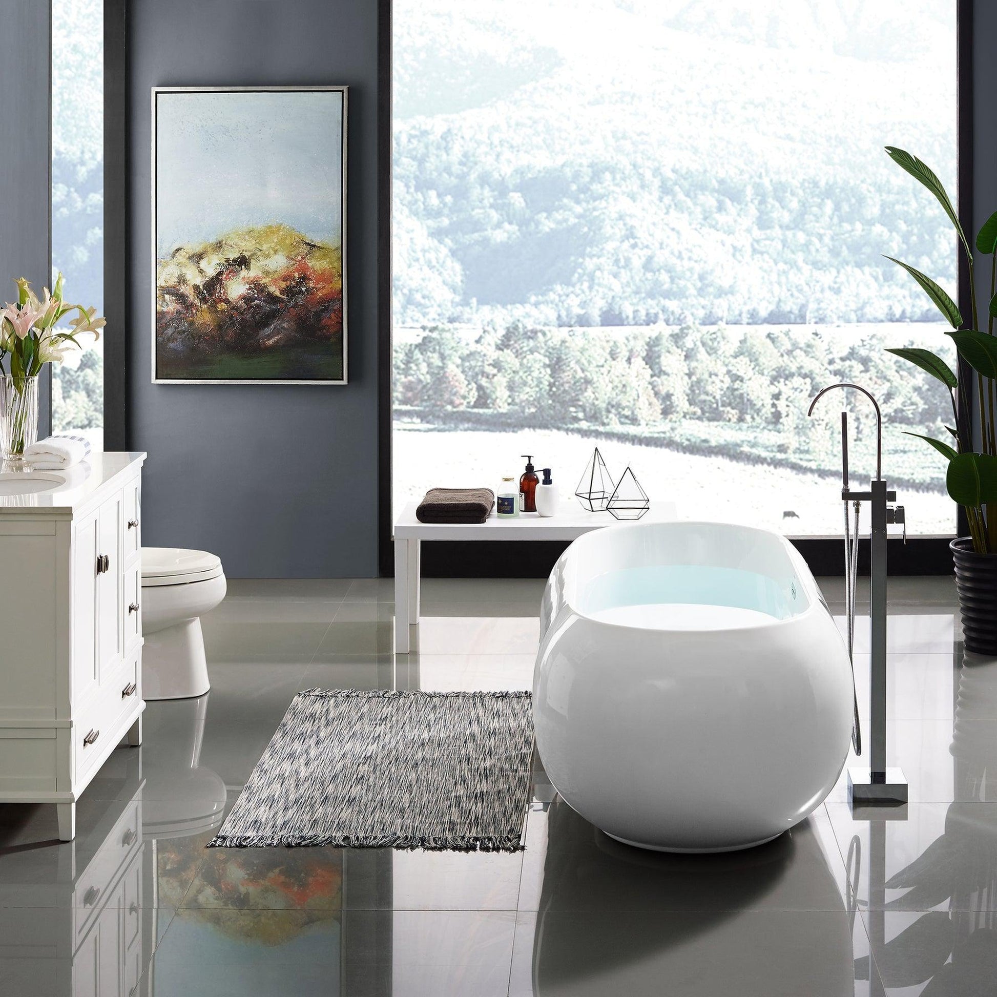 Swiss Madison Plaisir 63" x 32" White Center Drain Freestanding Bathtub With Chrome Toe-Tap Drain and Overflow