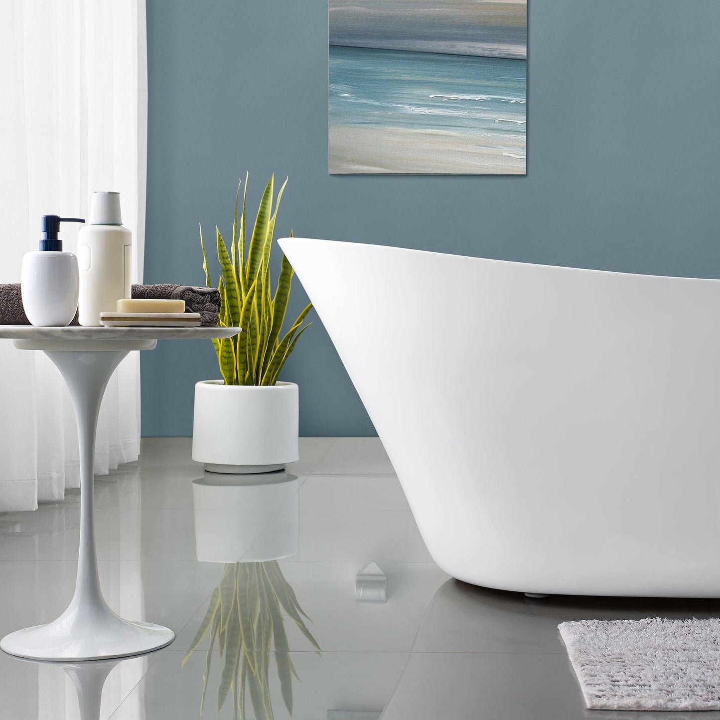 Swiss Madison Sublime 68" x 31" White Center Drain Freestanding Bathtub With Chrome Toe-Tap Drain and Overflow