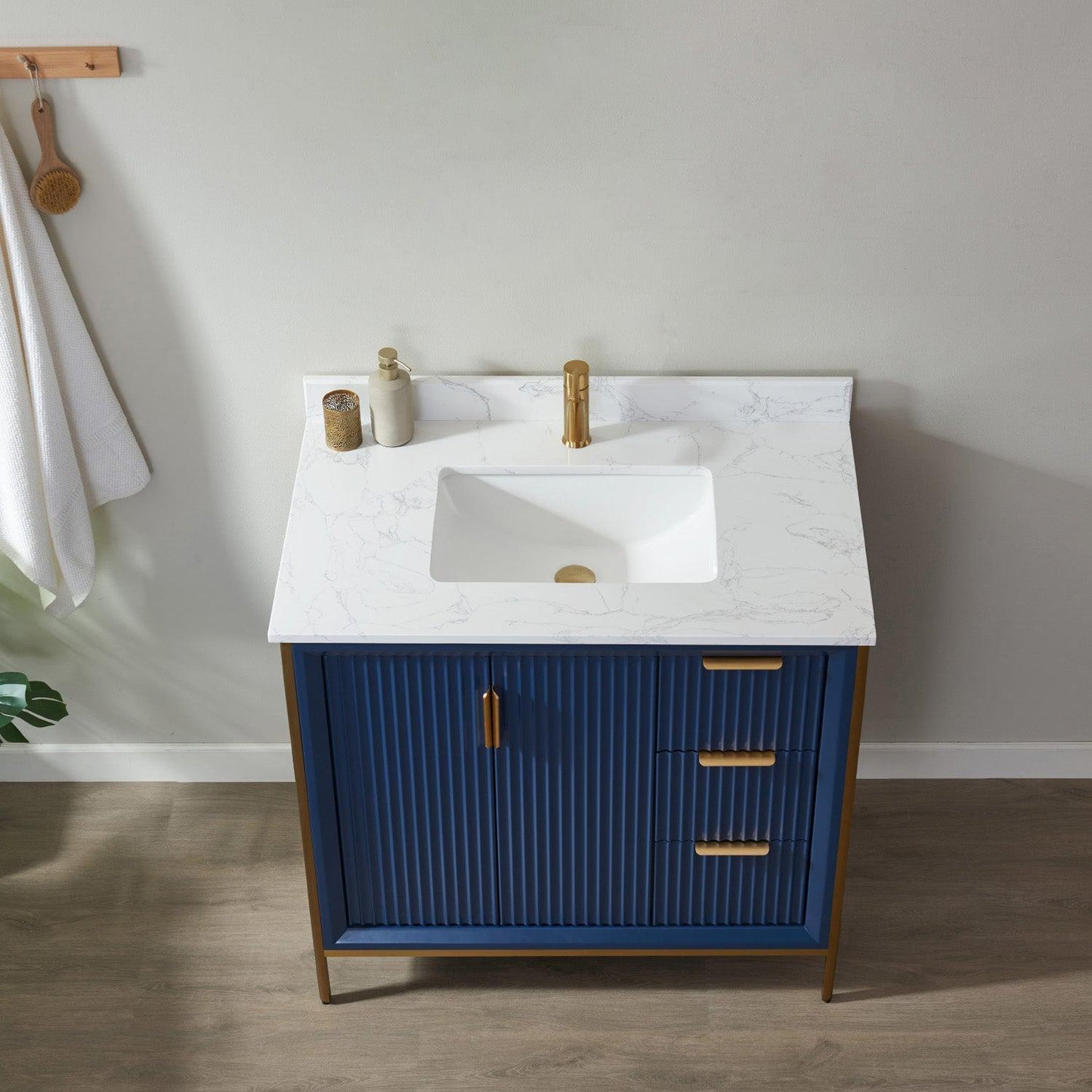 Vinnova Granada 36" Single Vanity In Royal Blue With White Composite Grain Stone Countertop