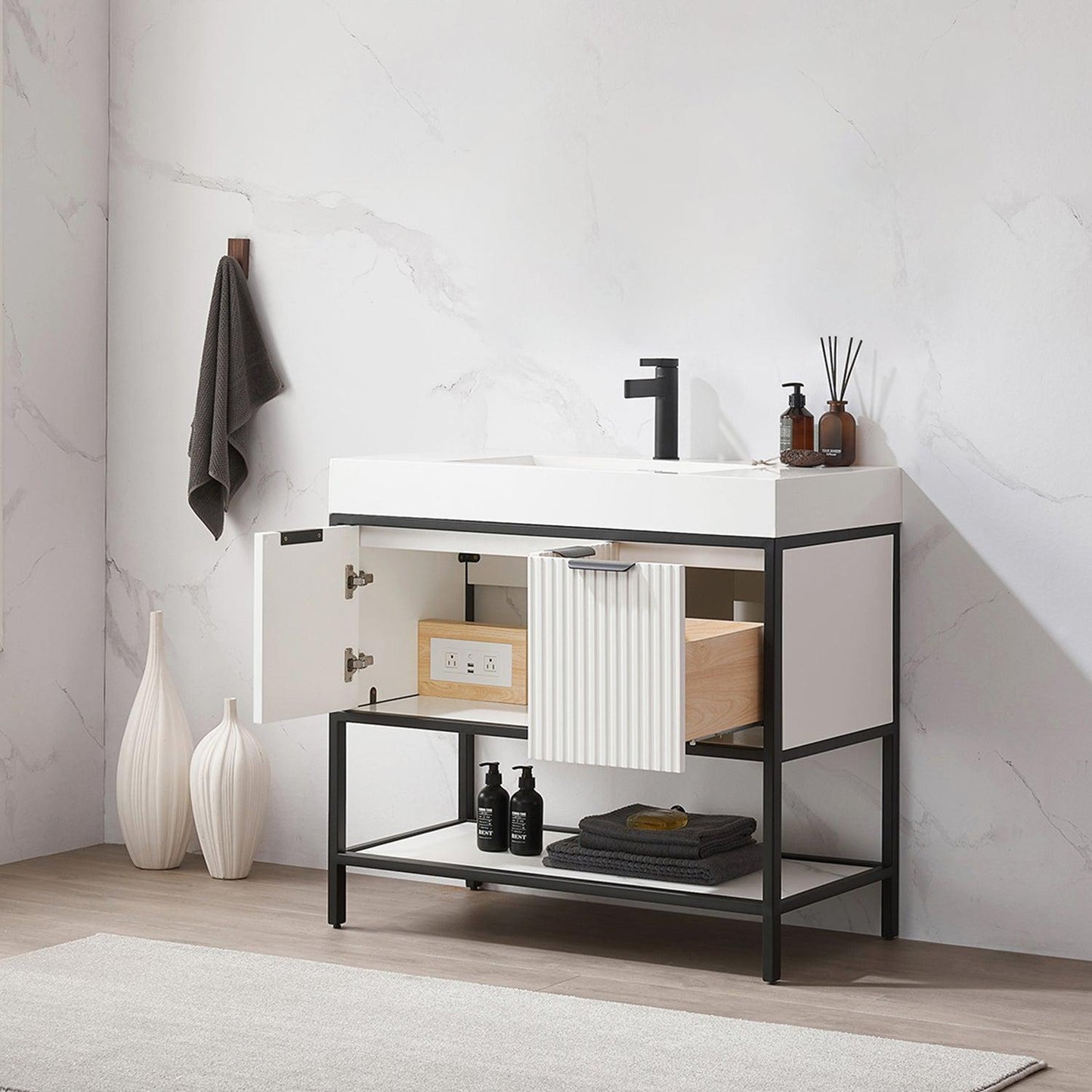 Vinnova Marcilla 36" Single Sink Bath Vanity In White With One-Piece Composite Stone Sink Top