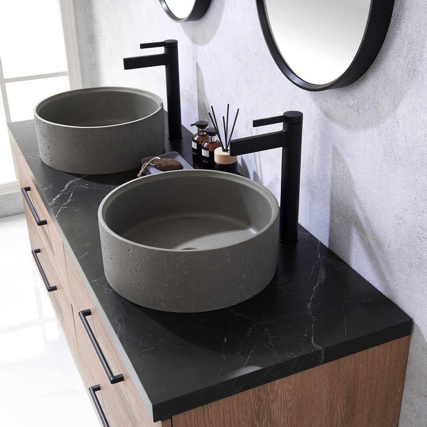 Vinnova Trento 60" Double Sink Bath Vanity In North American Oak With Black Sintered Stone Top With Natural Circular Concrete Sink And Mirror