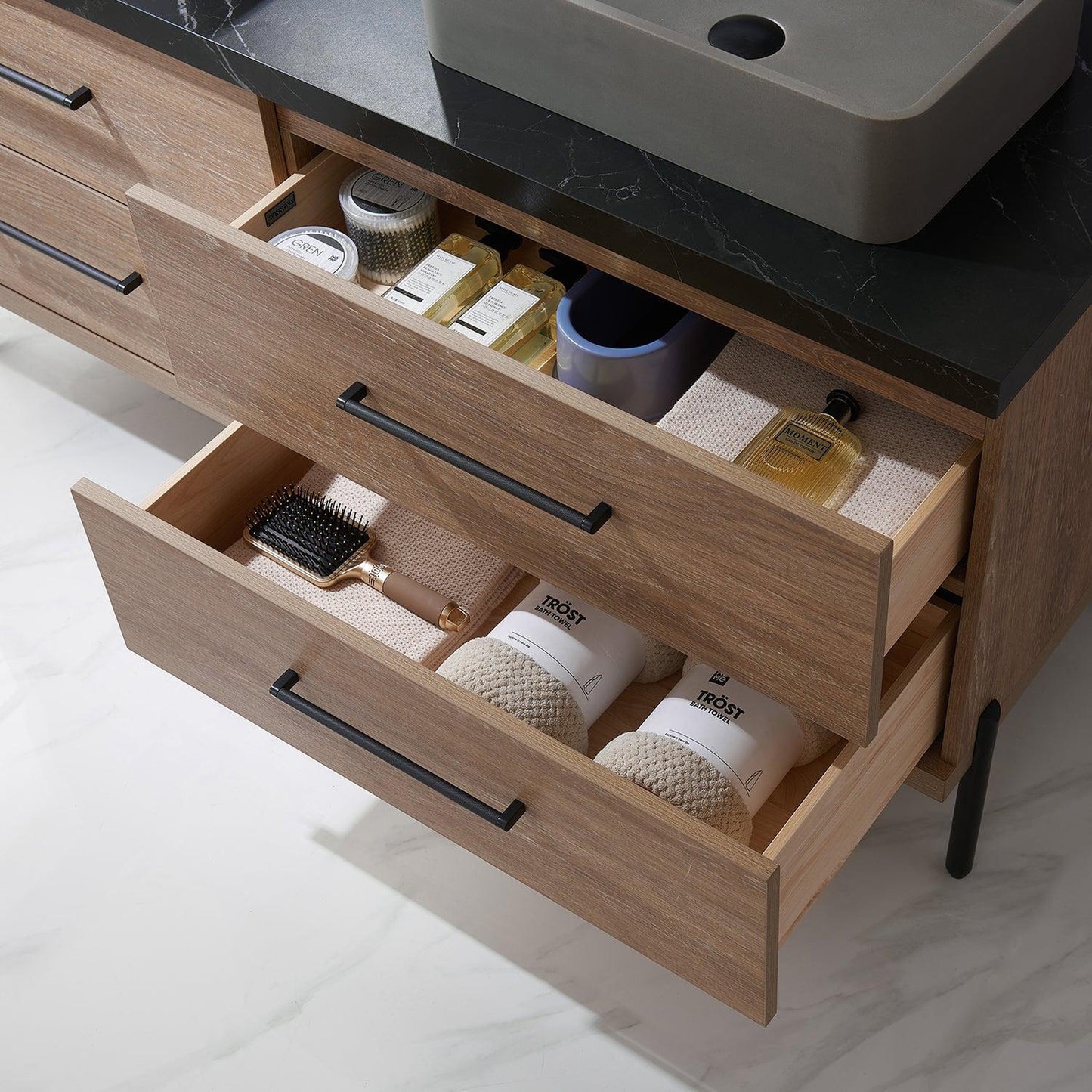 Vinnova Trento 60" Double Sink Bath Vanity In North American Oak With Black Sintered Stone Top With Rectangular Concrete Sink