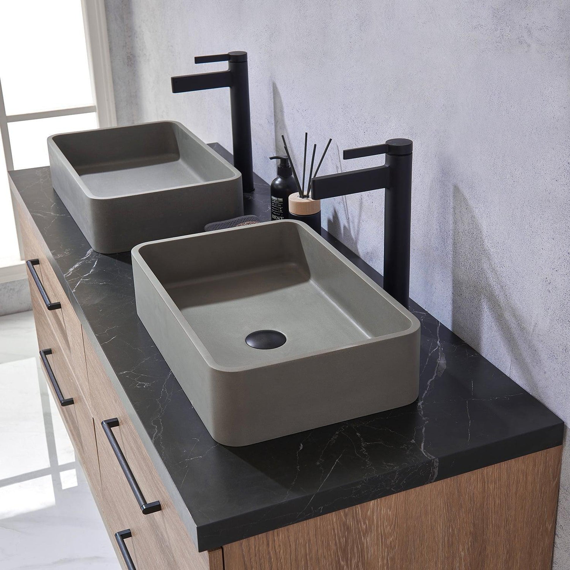 Vinnova Trento 60" Double Sink Bath Vanity In North American Oak With Black Sintered Stone Top With Rectangular Concrete Sink