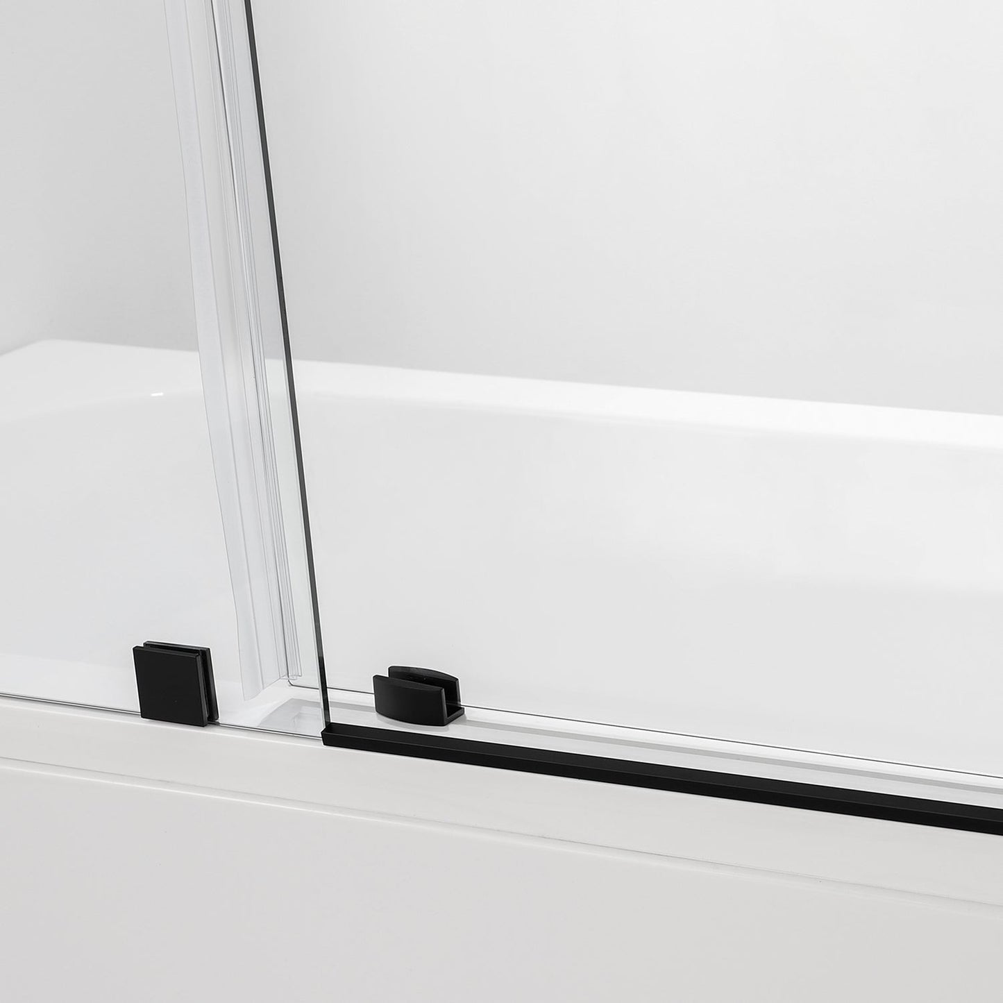 Vinnova Villena 60" x 58" Single Sliding Frameless Tub Door in Matte Black Finish