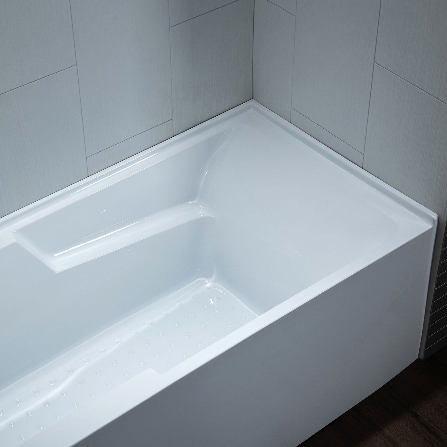 WoodBridge 54" White Acrylic Alcove Rectangular Soaking Bathtub Left Matte Black Pop-up Drain Placement With Clear Tempered Glass Frameless Hinged Shower Tub Door and Matte Gray Staggered Vertical Pattern Shower Wall Kit