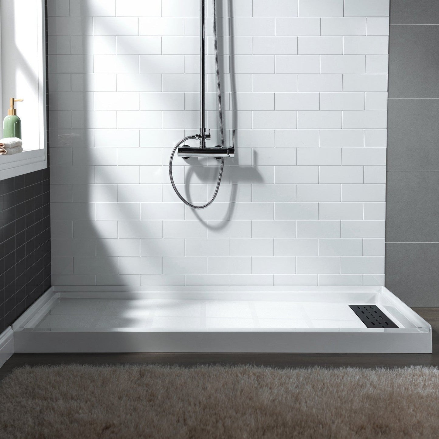 WoodBridge 60" x 32" White Solid Surface Right Drain Location Matte Black Trench Cover Shower Base With SDD6062-MBL Double Sliding Frameless Shower Door and SWP603296-2-SU-H Matte Gray Vertical Pattern 3-Panel Shower Wall Kit