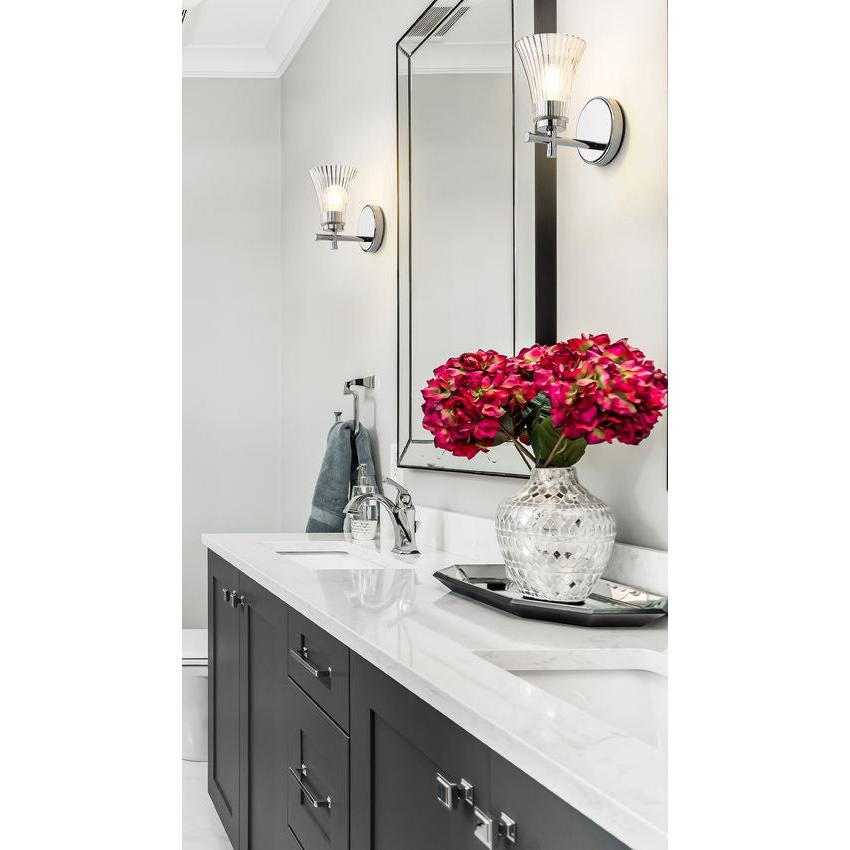 Z-Lite Belle 1-Light Medium Bulb Base Chrome Steel Frame Clear Glass Shade Wall Sconce