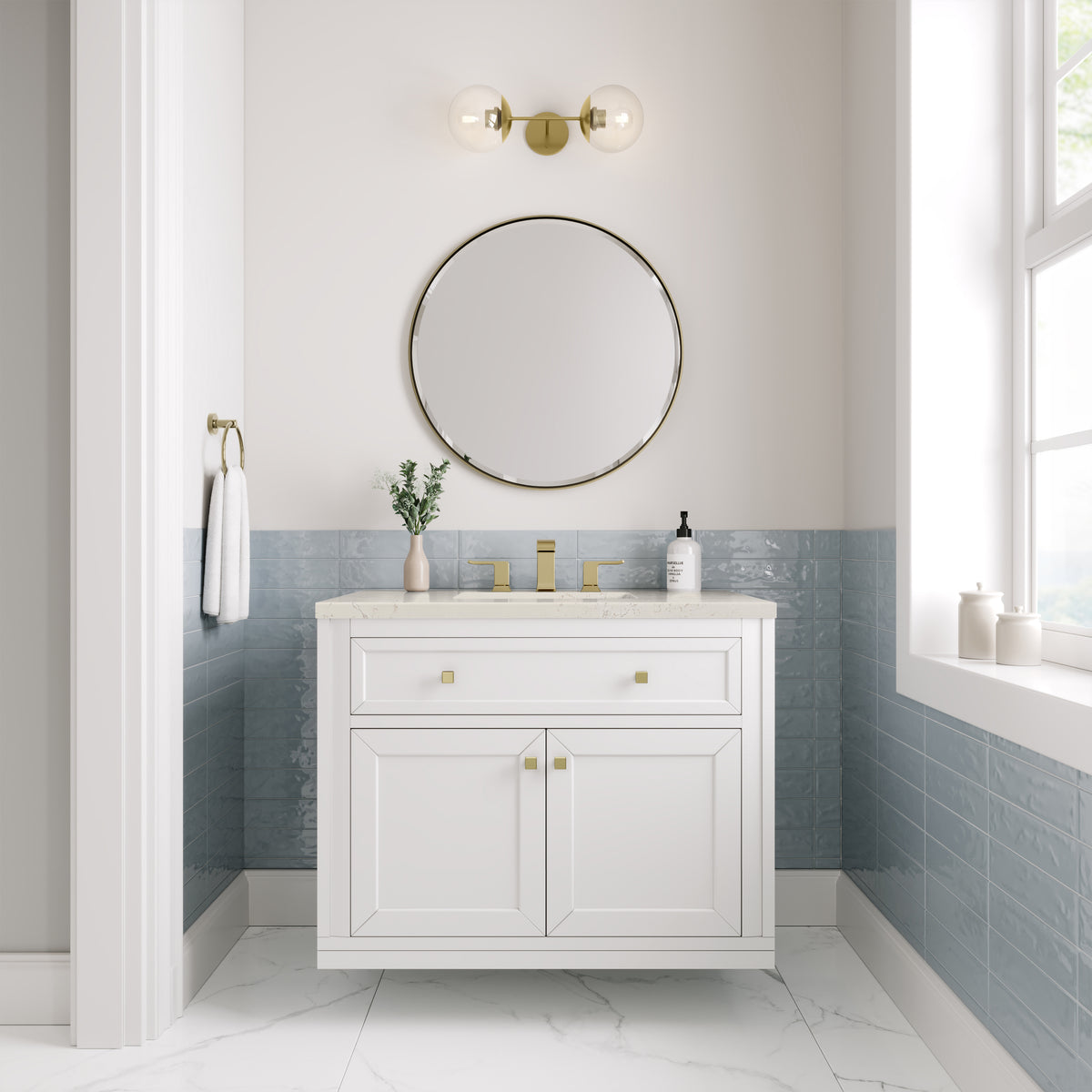 James Martin Vanities Chicago 36" Glossy White Single Vanity With 3 CM Siberian Silestone Top