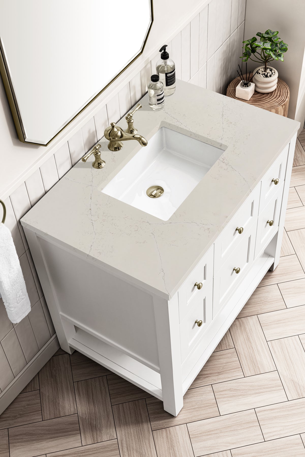 James Martin Vanities Breckenridge 36" Bright White Single Vanity With 3cm Siberian Silestone Top