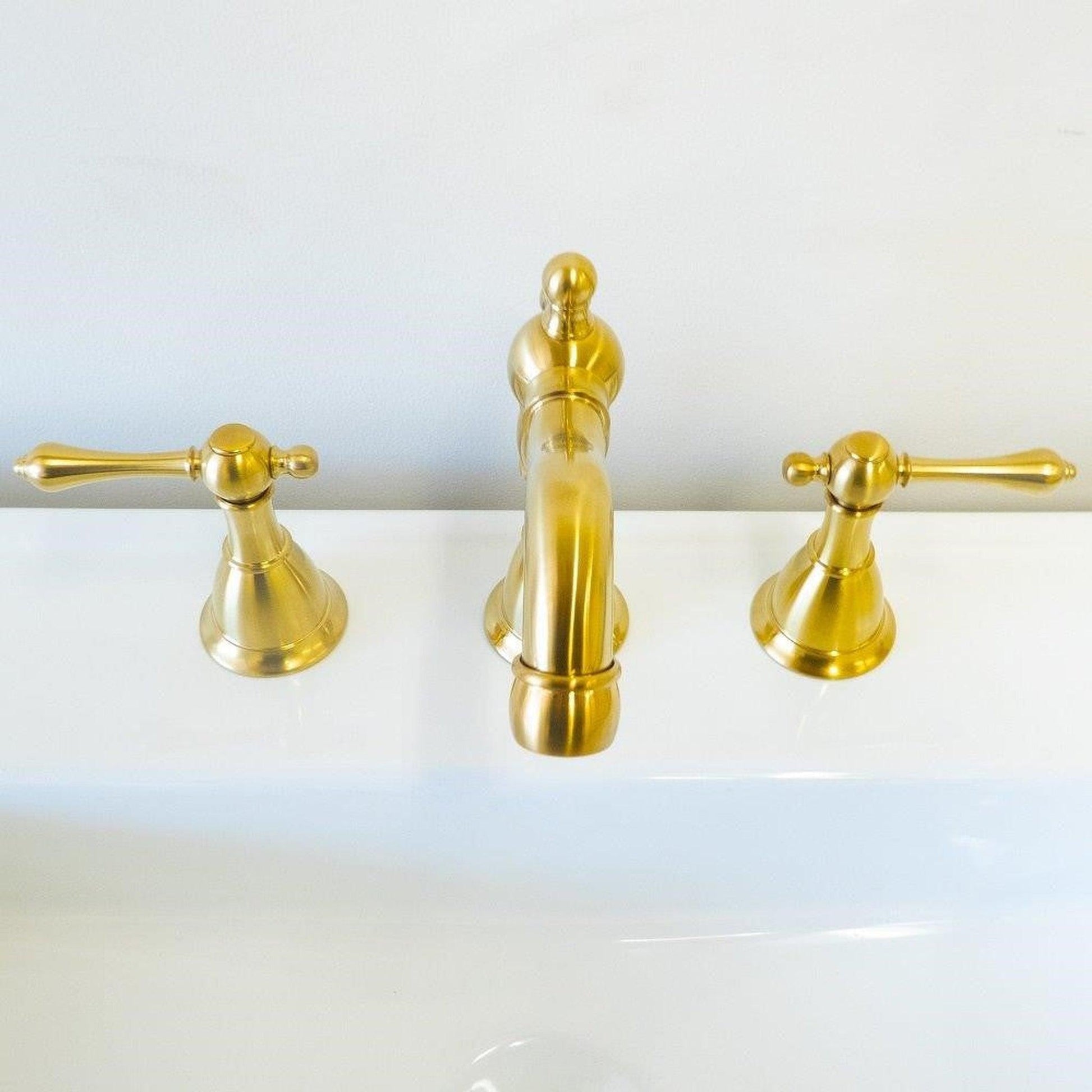 Bellaterra Home Messina 6" Double-Handle Widespread Gold Bathroom Faucet With Overflow Drain Assembly