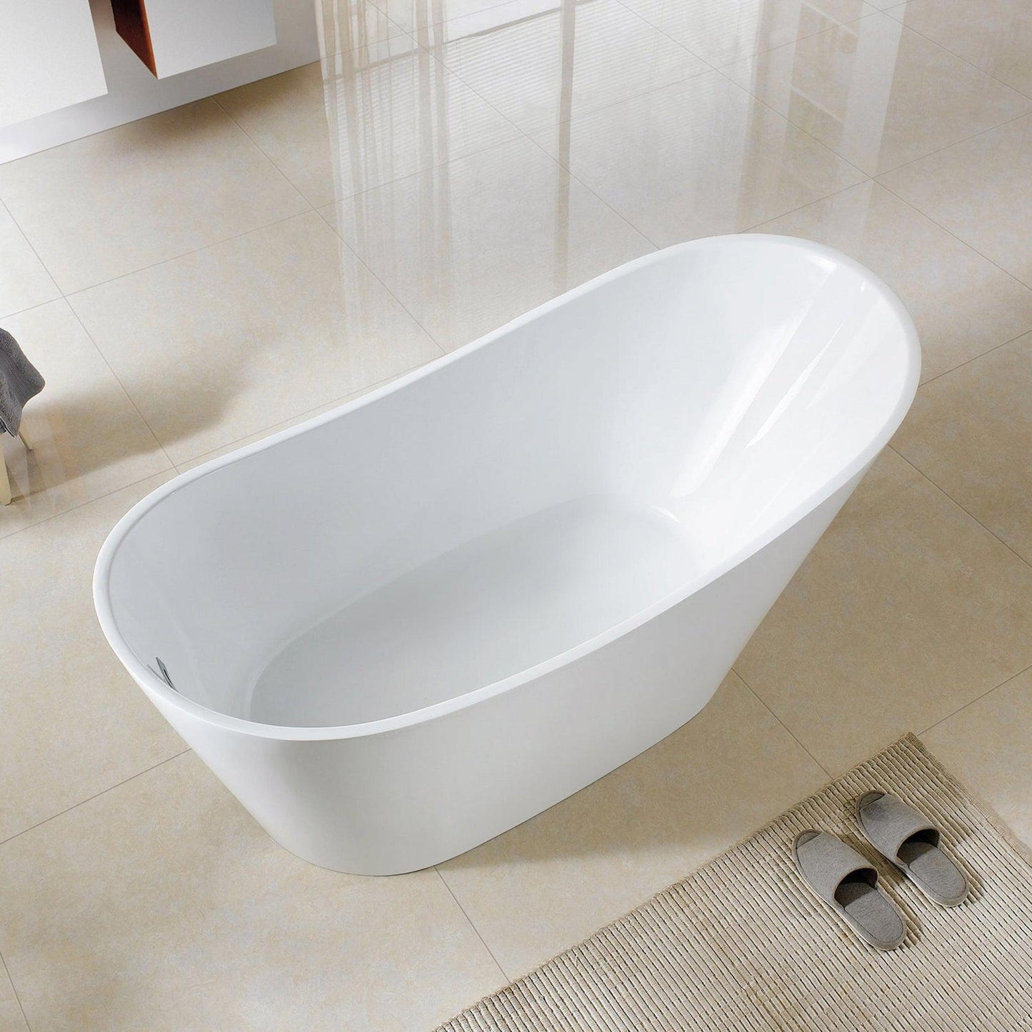Eviva Aura 71" x 31" White Freestanding Oval Shape Acrylic Soaking Bathtub