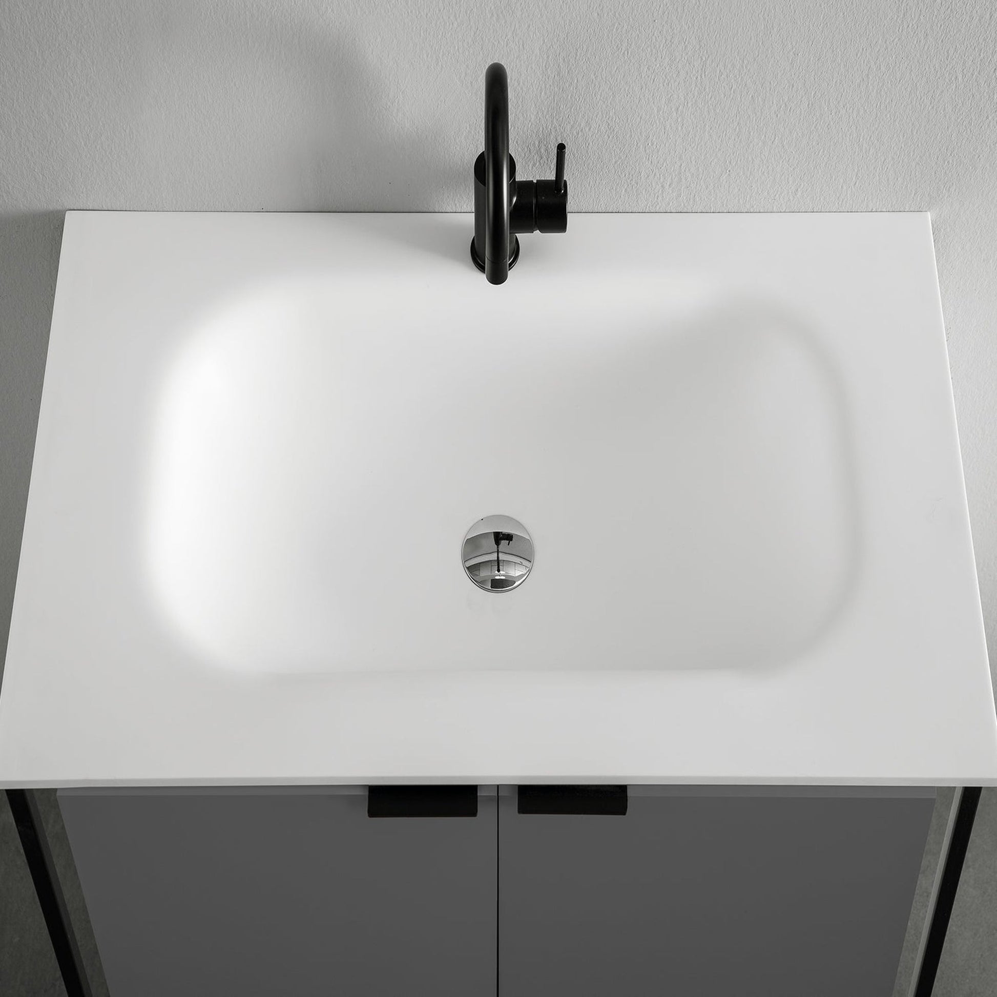Eviva Moma 24" x 34" Gray Bathroom Vanity With Black Metallic Legs and Single Integrated Sink