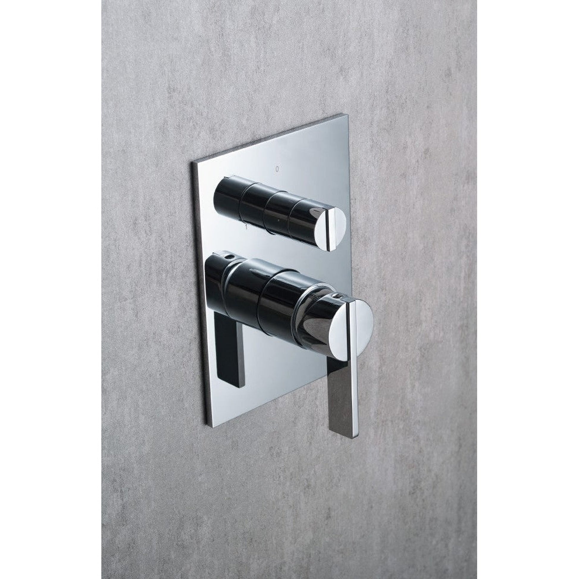 Flusso Faucets Serie 145 8" Chrome Tub / Shower Trim Set With 2-Output Pressure Balance Valve And 2-Way Diverter