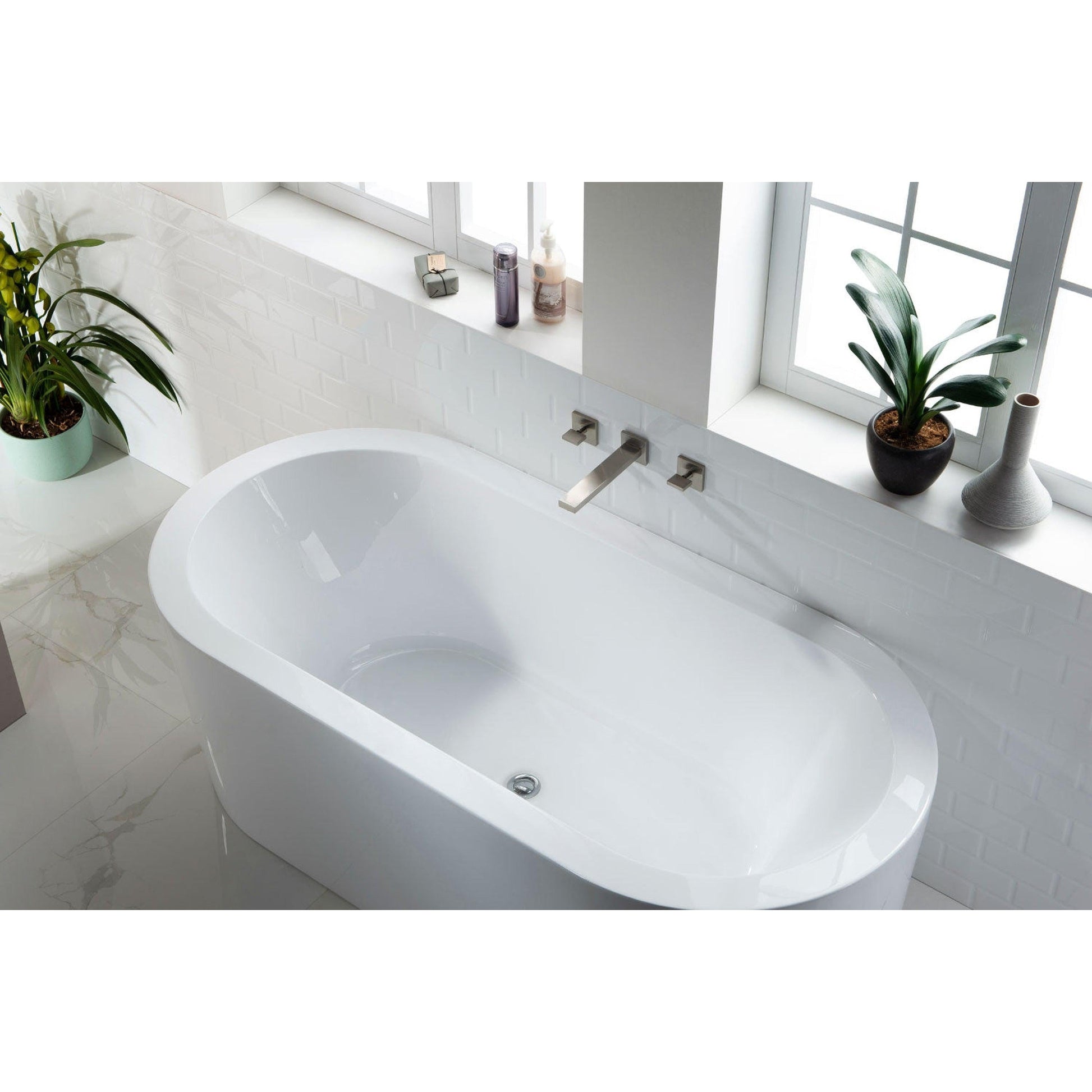 Flusso Faucets Serie 160 10" Three-Hole Matte Black Wall-Mounted Bathtub Faucet With 0.50" Rough-In Valve