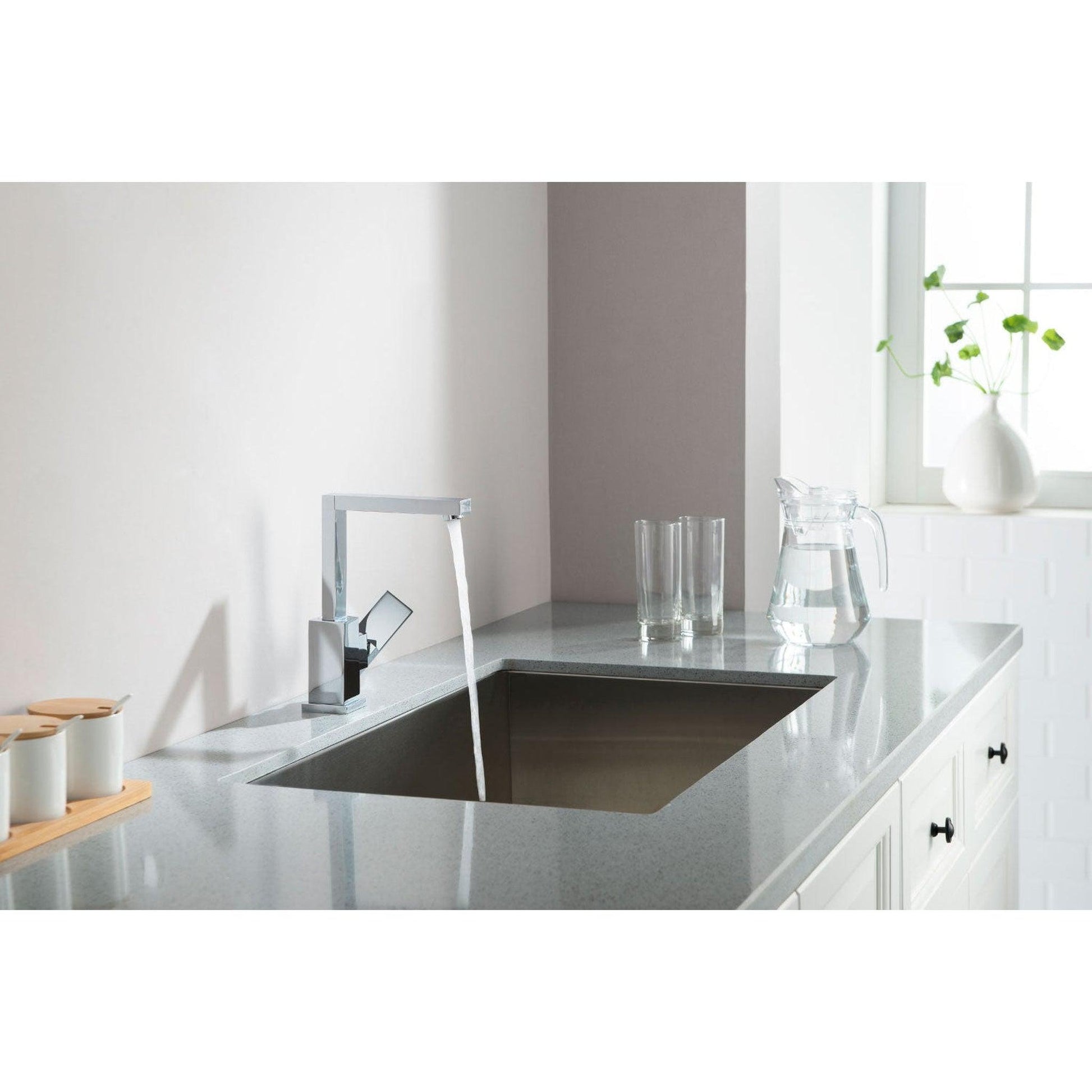 Flusso Faucets Serie 160 9" Single-Hole Chrome Solid Brass Deck-Mounted Bathroom Bar Sink Faucet With Swivel Spout