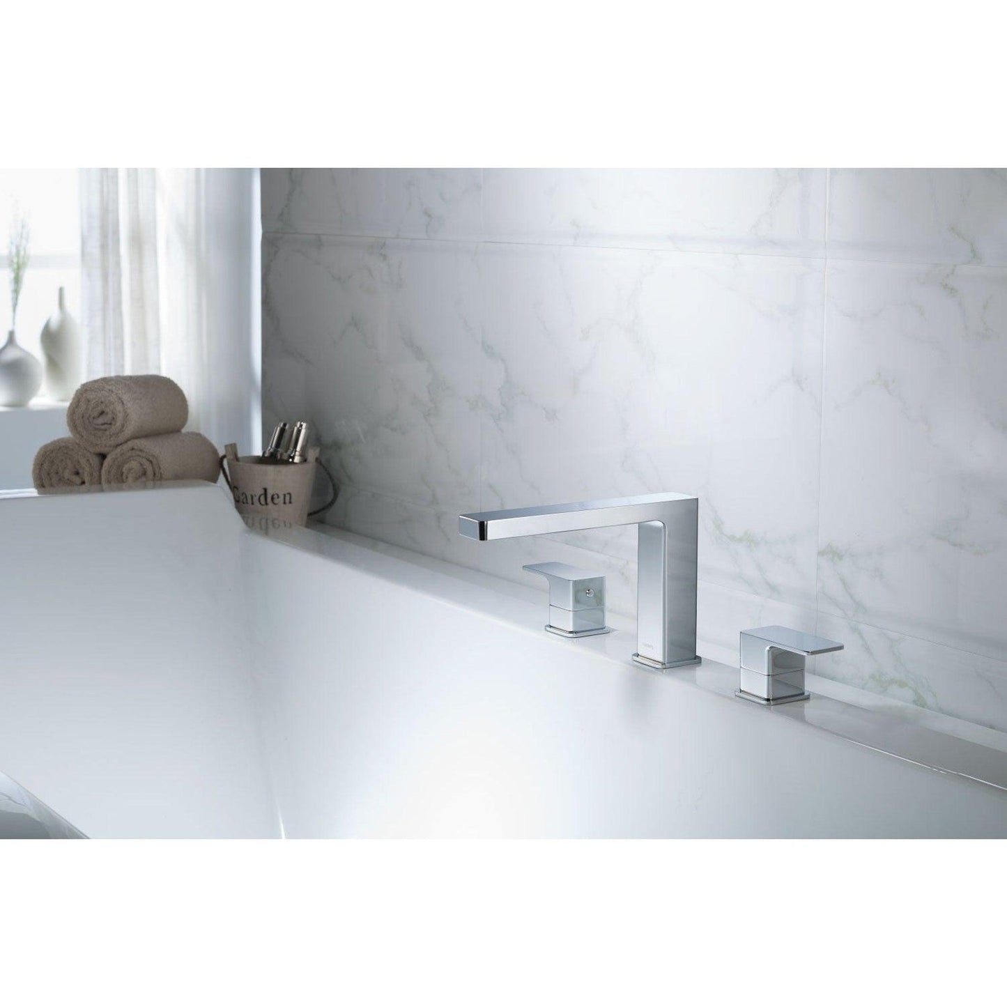 Flusso Faucets Serie 196 14" Three-Hole Matte Black Solid Brass Deck-Mounted Roman Bathtub Faucet