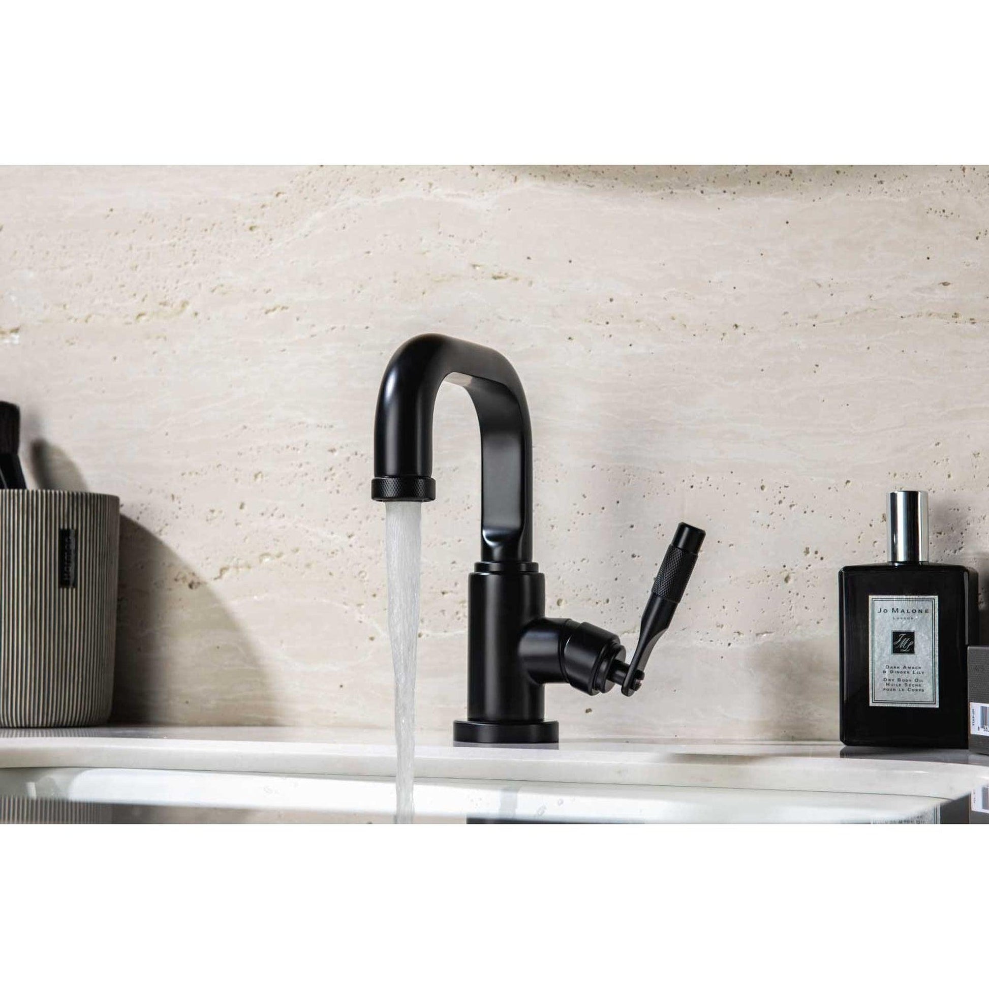 Flusso Faucets Serie 250 8" Single-Hole Matte Black Deck-Mounted Bathroom Sink Faucet With Pop-Up Drain