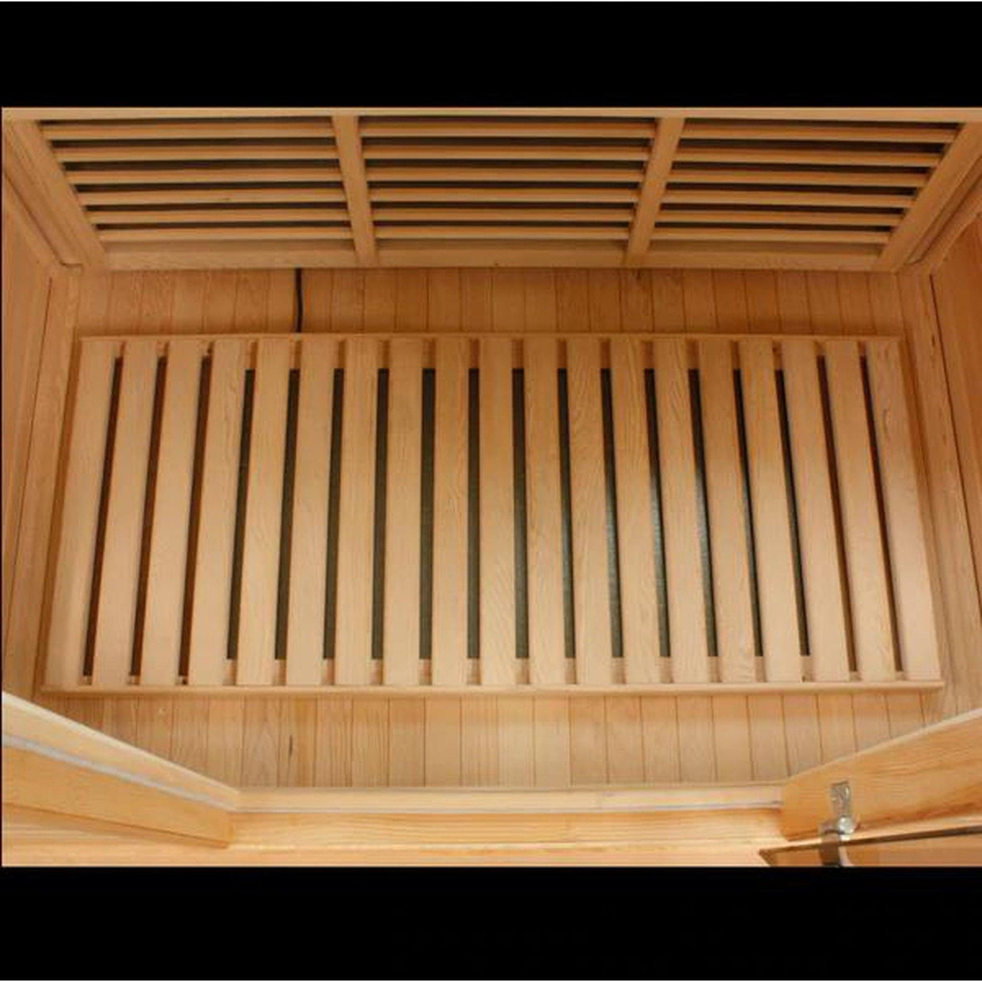 Golden Designs Maxxus 4-Person Low EMF FAR Infrared Carbon Sauna in Canadian Red Cedar