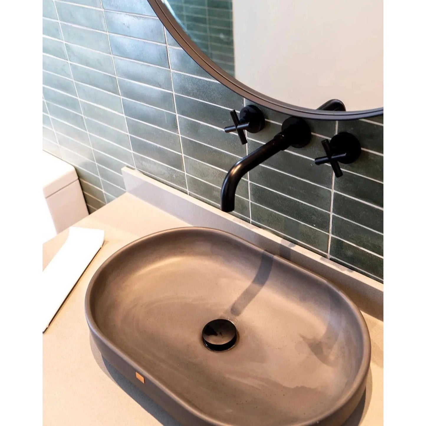 Konkretus Fladd04 22" Coal Black Top Mount Oval Vessel Concrete Bathroom Sink