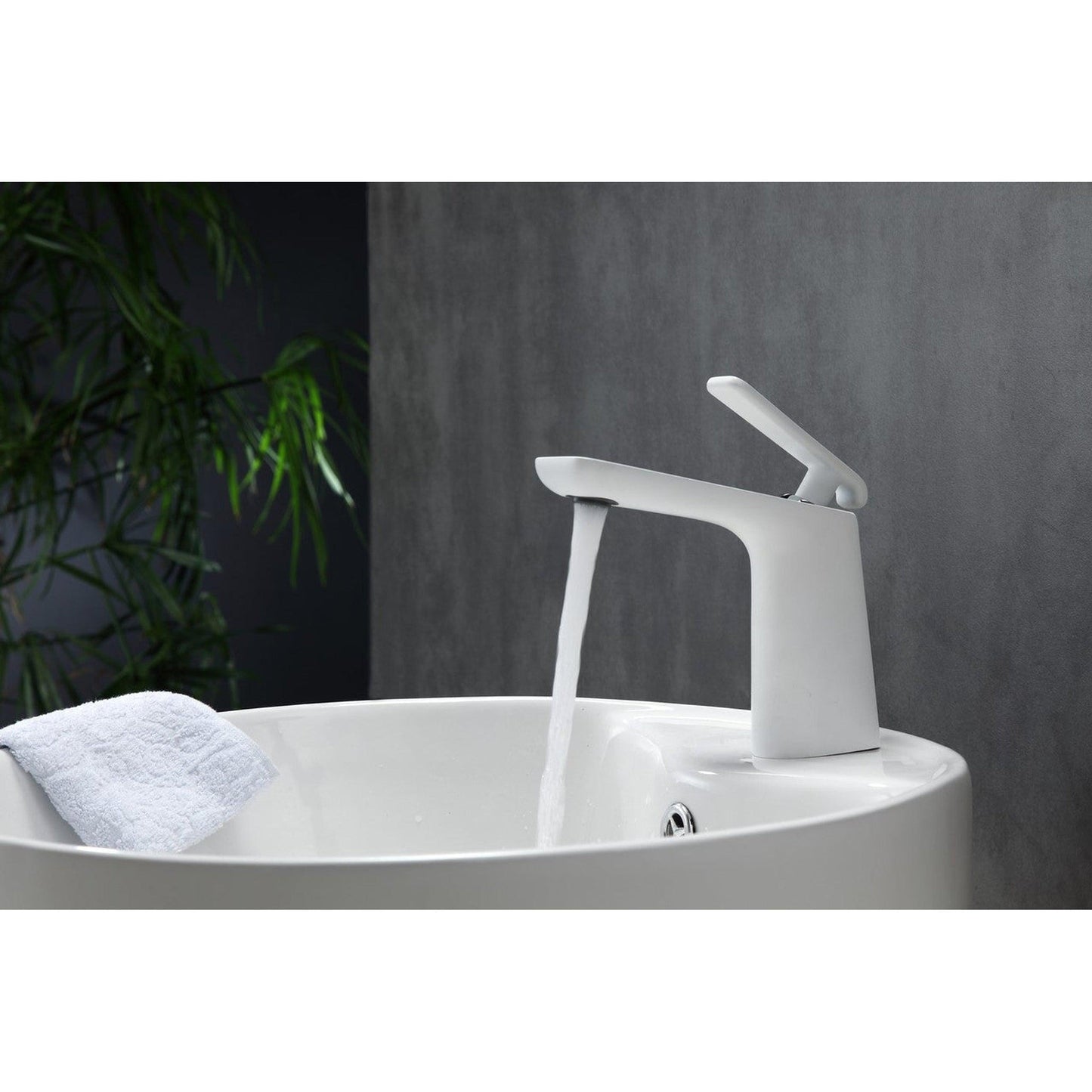 KubeBath Aqua Adatto 7" Single Hole Matte White Bathroom Faucet