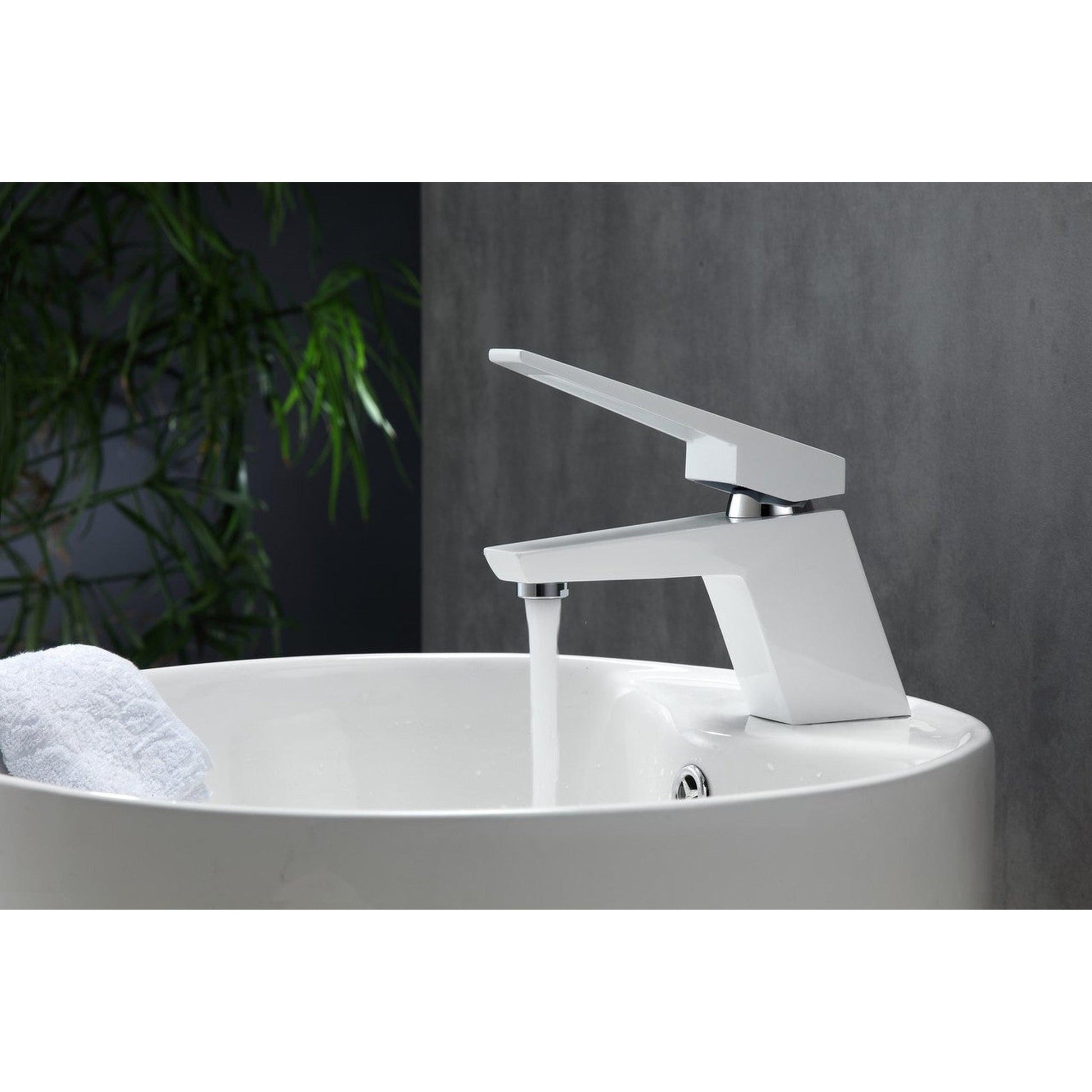 KubeBath Aqua Siza 5" Single Hole Matte White Modern Bathroom Faucet