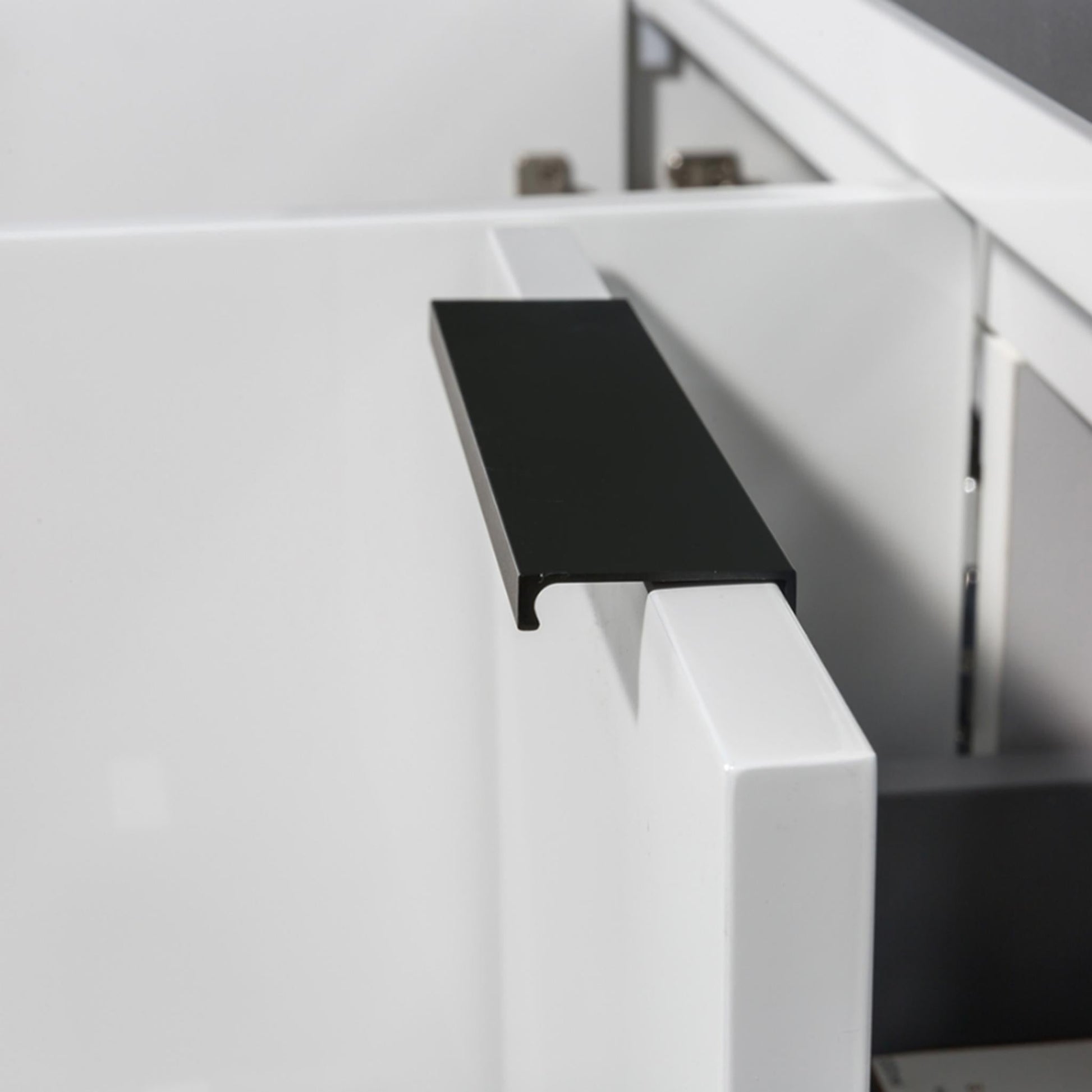 TONA Evana 40" Glossy White & Matte Black Freestanding Bathroom Vanity With Black Quartz Sand Integrated Top & Sink