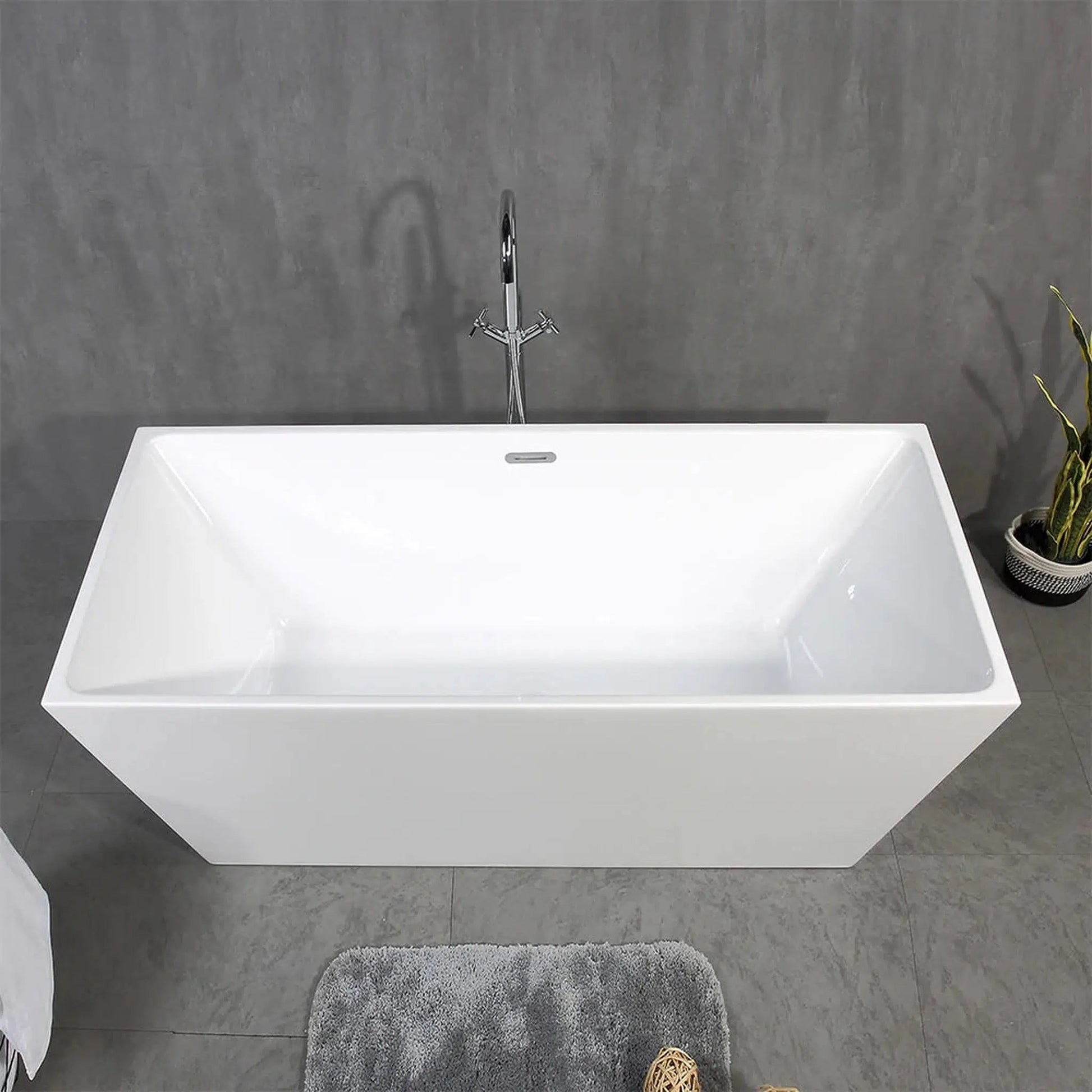 https://usbathstore.com/cdn/shop/products/TONA-Harmony-59-Glossy-White-Acrylic-Freestanding-Bathtub-With-Chrome-Drain-Cover-Overflow-Cover-3.webp?v=1657126291&width=1946