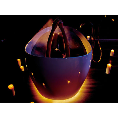 TOTO Gloss White Freestanding Zero Gravity Flotation Bathtub With Hydrohands Water Jets