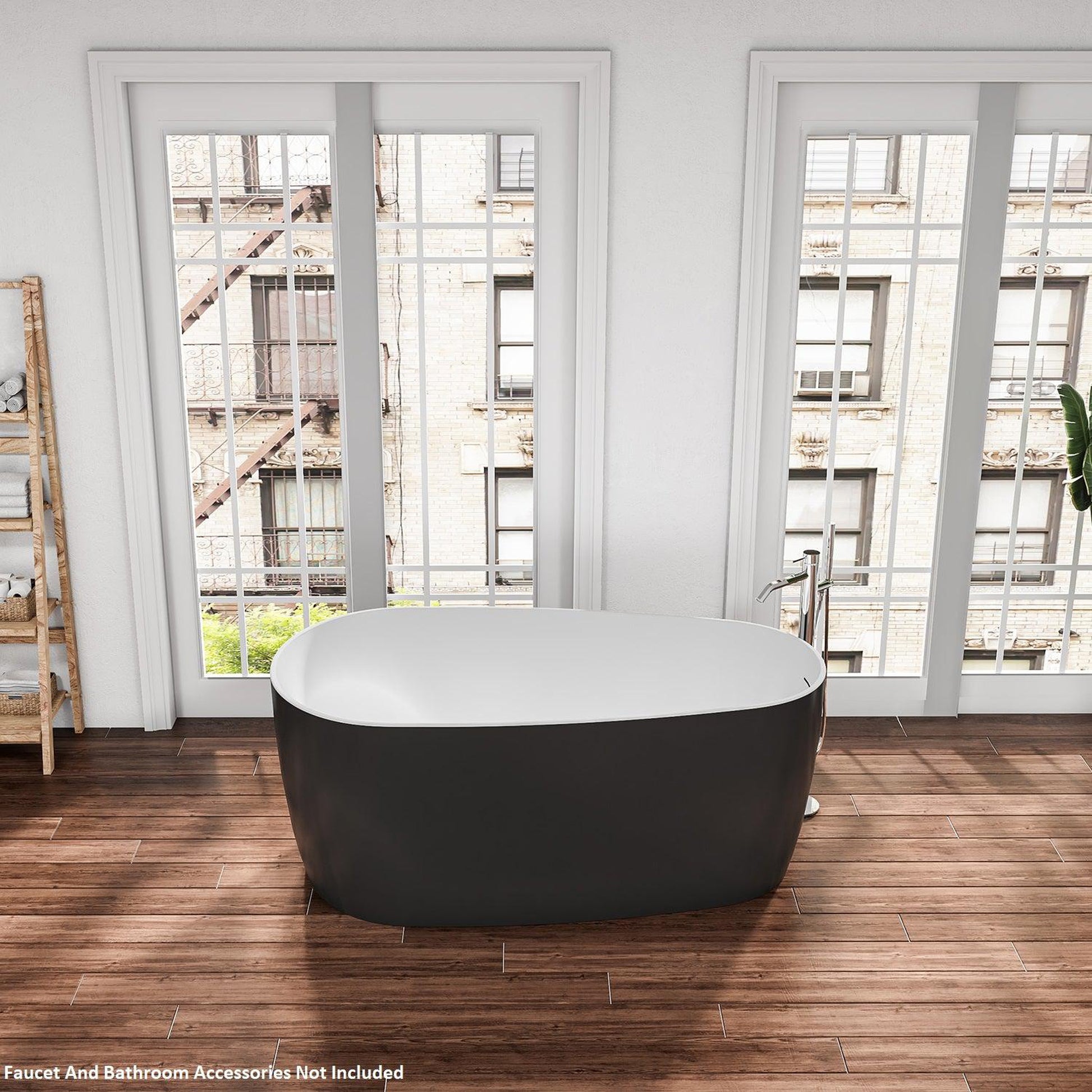 Vinnova Viana 67" x 32" Black Oval Freestanding Soaking Acrylic Bathtub