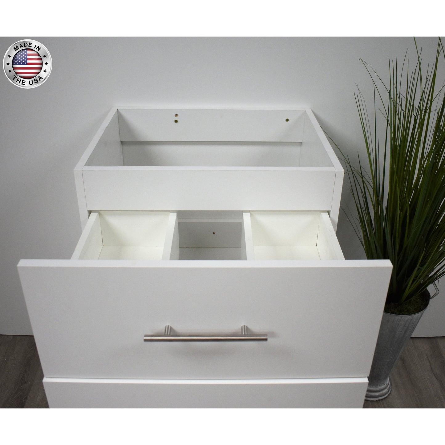Volpa USA Napa 24" White Wall-Mounted Floating Modern Bathroom Vanity With Satin Nickel Round Handles