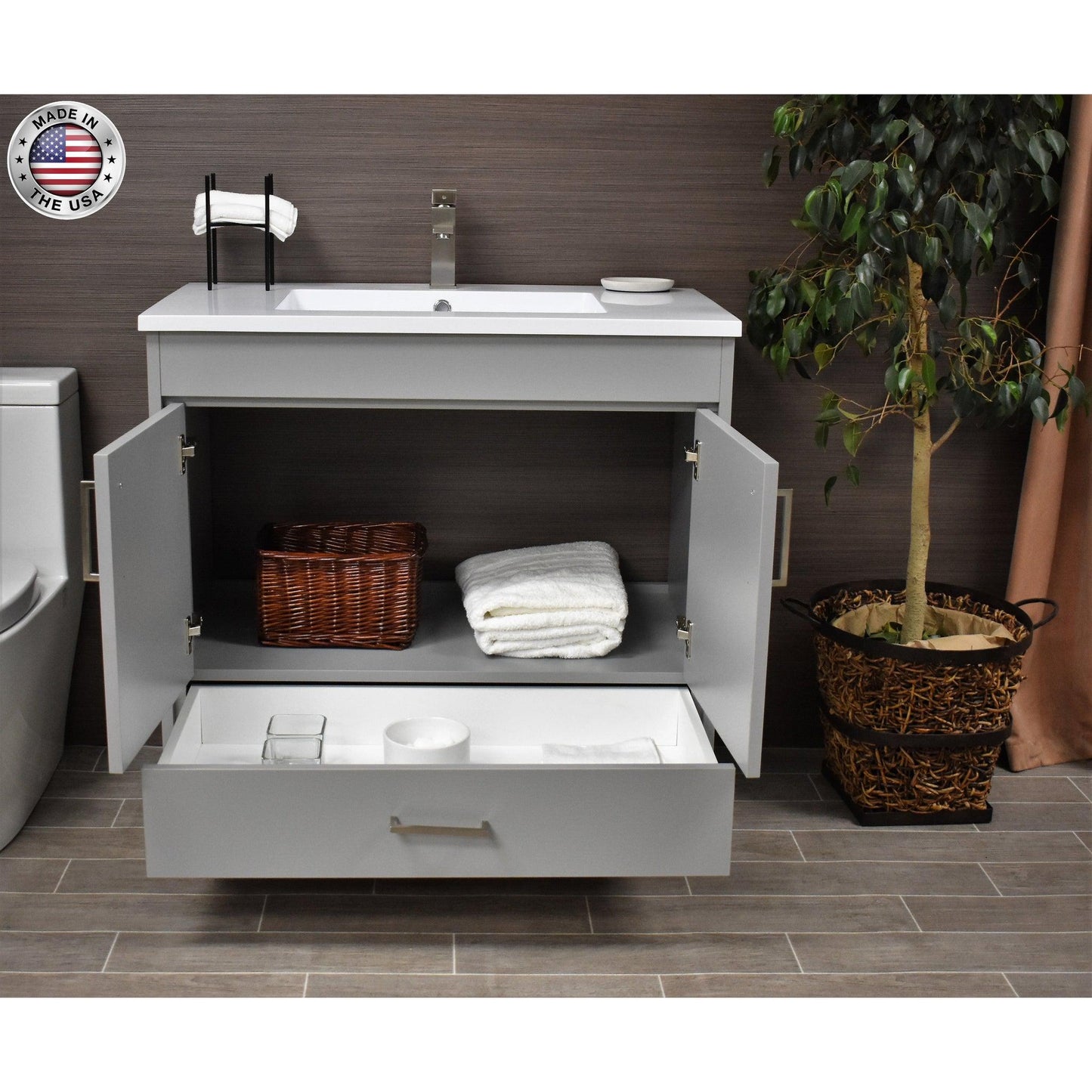 Volpa USA Rio 36" Gray Freestanding Modern Bathroom Vanity With Integrated Acrylic Top and Brushed Nickel Handles