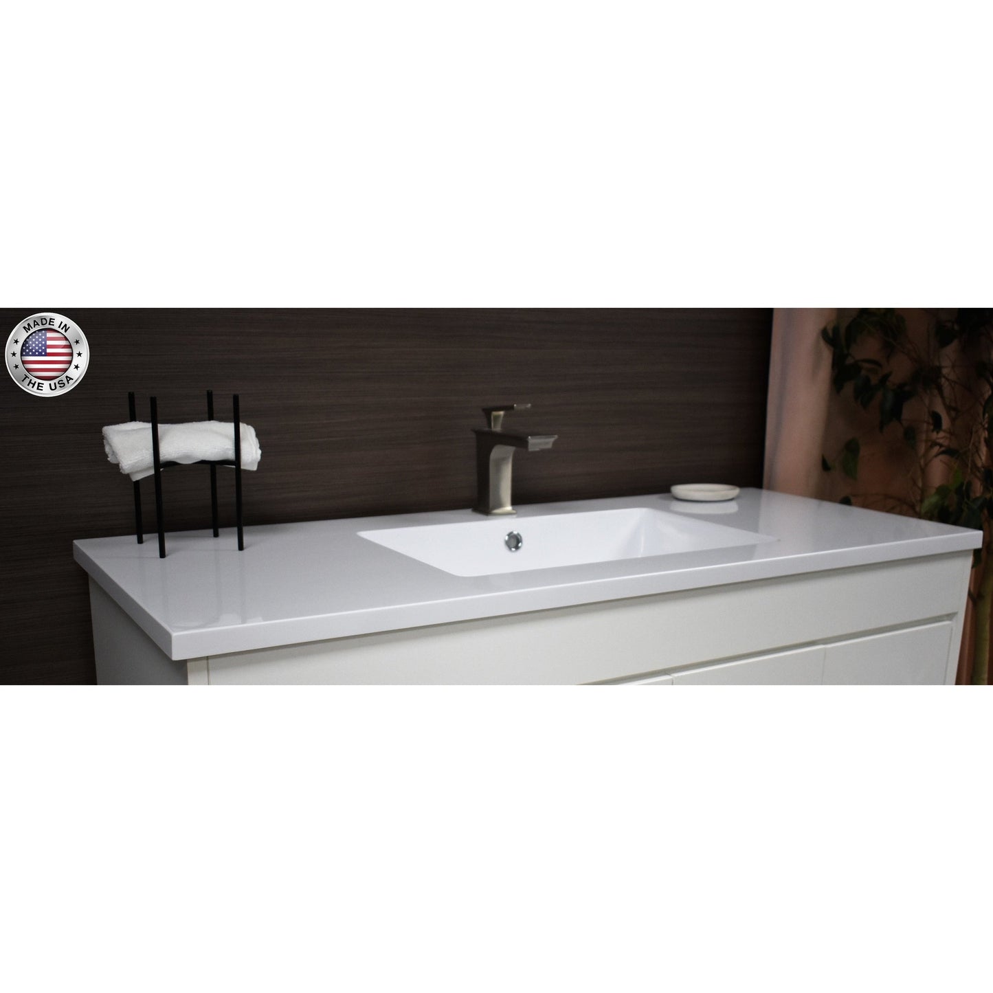 Volpa USA Rio 48" White Freestanding Modern Bathroom Vanity With Integrated Acrylic Top and Brushed Nickel Handles