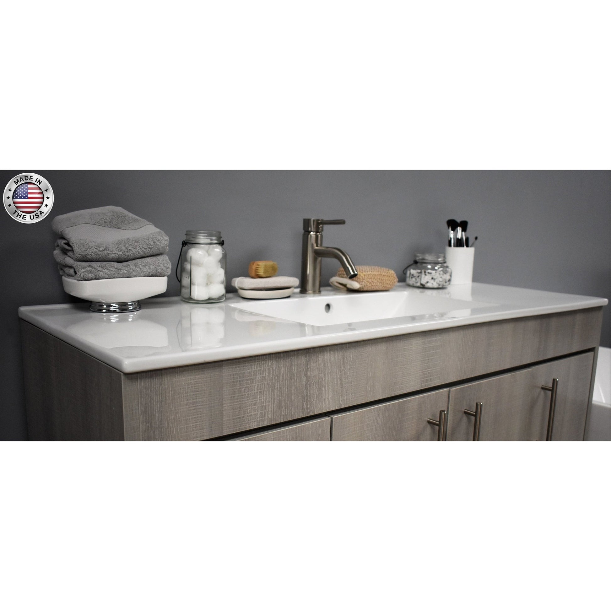 Volpa USA Villa 48" Weathered Grey Freestanding Modern Bathroom Vanity With Integrated Ceramic Top and Brushed Nickel Round Handles