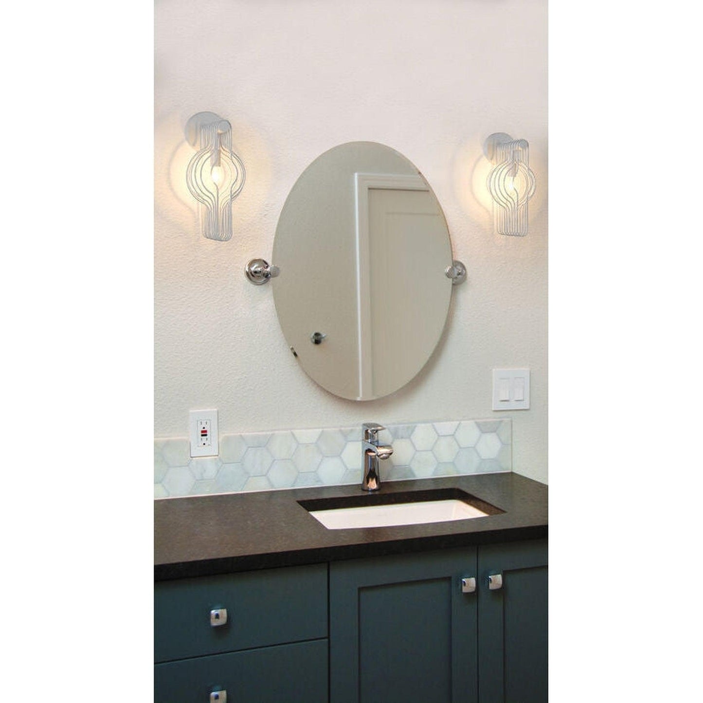 Z-Lite Contour 7" 1-Light White Wall Sconce With Gloss White Steel Shade